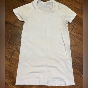 Lululemon Swiftly Tech 2.0 Short Sleeve Lilac Smoke